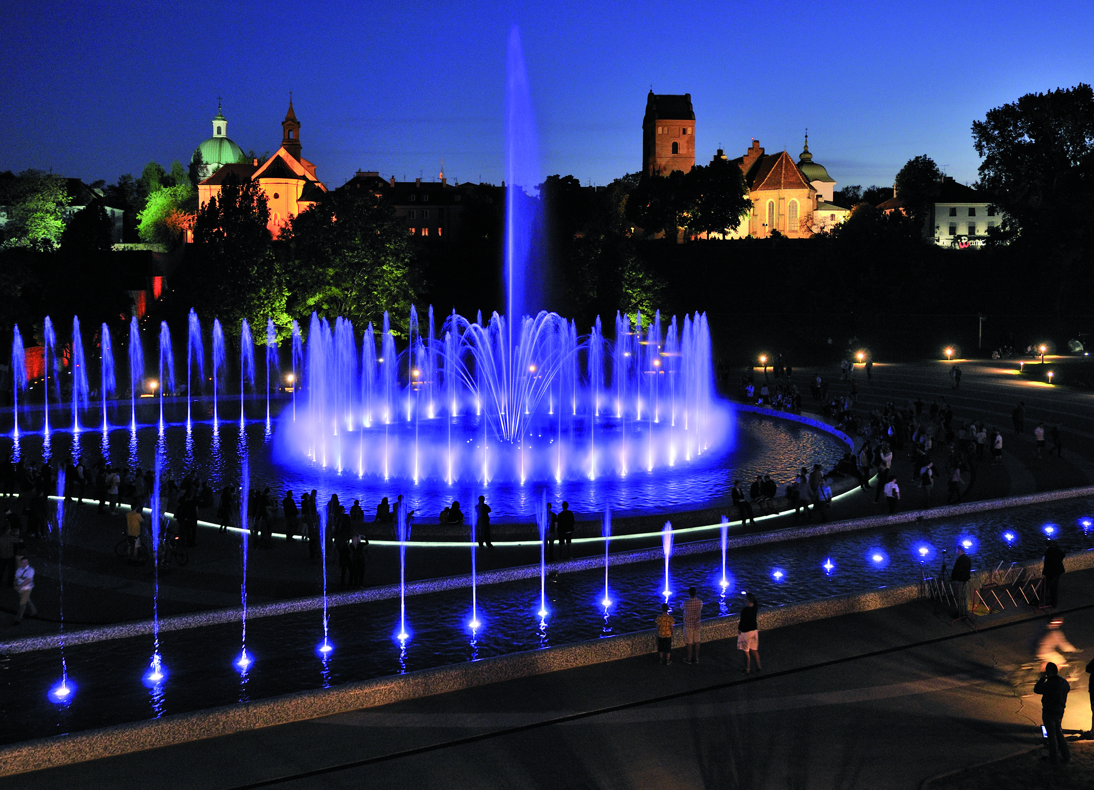 Мультимедийный фонтане в Варшаве